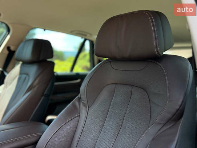 Синий БМВ Х5, объемом двигателя 3 л и пробегом 120 тыс. км за 35750 $, фото 26 на Automoto.ua