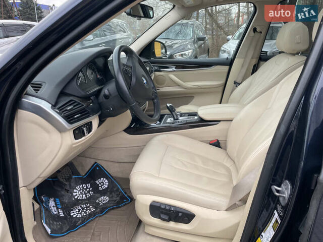 Синій БМВ Х5, об'ємом двигуна 2.98 л та пробігом 263 тис. км за 16000 $, фото 4 на Automoto.ua