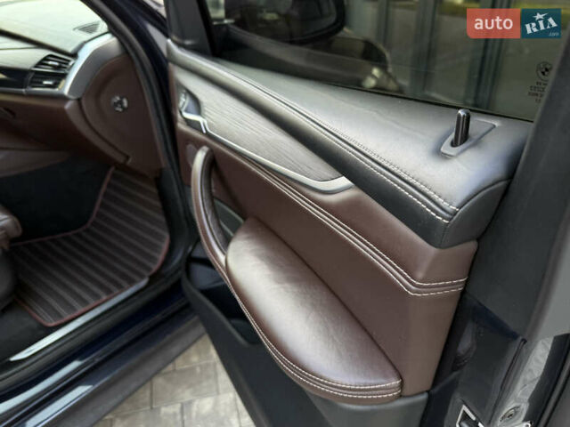 Синий БМВ Х5, объемом двигателя 2.99 л и пробегом 247 тыс. км за 35000 $, фото 53 на Automoto.ua