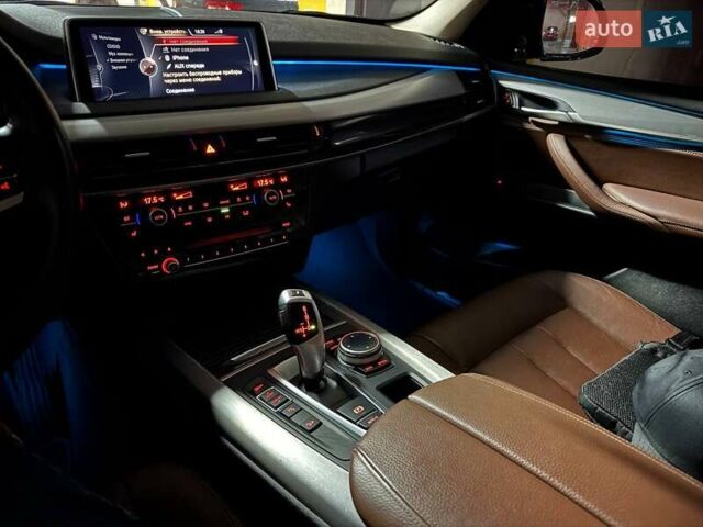 Синій БМВ Х5, об'ємом двигуна 3 л та пробігом 248 тис. км за 26000 $, фото 6 на Automoto.ua