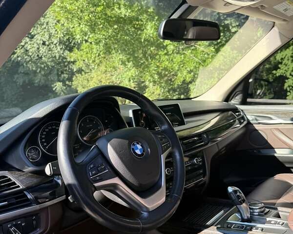 Синій БМВ Х5, об'ємом двигуна 3 л та пробігом 221 тис. км за 30000 $, фото 10 на Automoto.ua