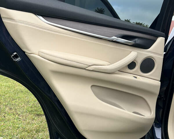 Синий БМВ Х5, объемом двигателя 2.99 л и пробегом 209 тыс. км за 25000 $, фото 33 на Automoto.ua