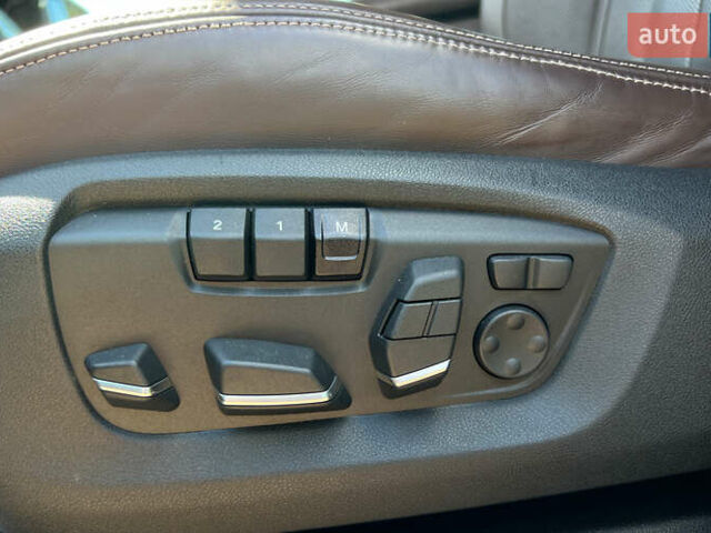 Синий БМВ Х5, объемом двигателя 3 л и пробегом 120 тыс. км за 35750 $, фото 27 на Automoto.ua