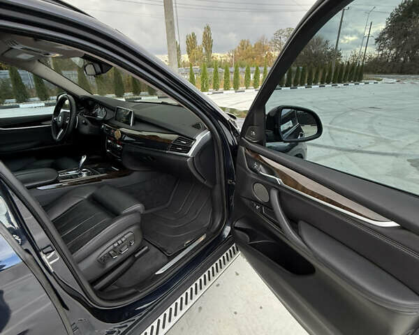 Синий БМВ Х5, объемом двигателя 3 л и пробегом 250 тыс. км за 24900 $, фото 10 на Automoto.ua