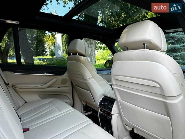 Синій БМВ Х5, об'ємом двигуна 3 л та пробігом 222 тис. км за 30990 $, фото 30 на Automoto.ua