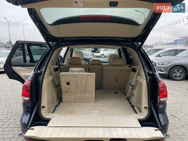 Синій БМВ Х5, об'ємом двигуна 2.98 л та пробігом 263 тис. км за 16000 $, фото 6 на Automoto.ua