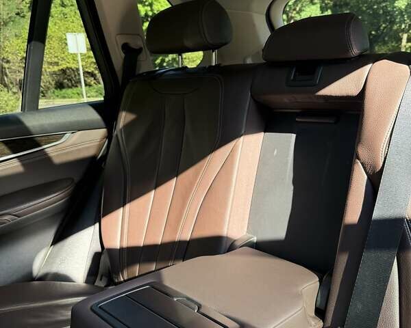 Синій БМВ Х5, об'ємом двигуна 3 л та пробігом 221 тис. км за 30000 $, фото 13 на Automoto.ua