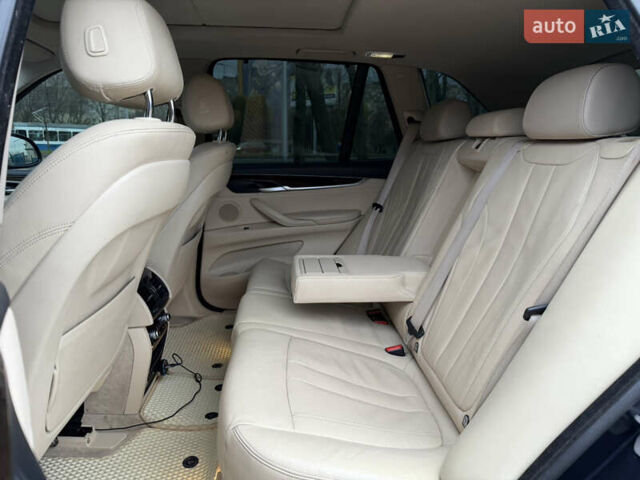 Синій БМВ Х5, об'ємом двигуна 2.98 л та пробігом 203 тис. км за 17500 $, фото 21 на Automoto.ua