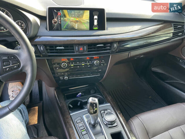 Синий БМВ Х5, объемом двигателя 2.99 л и пробегом 258 тыс. км за 21000 $, фото 11 на Automoto.ua