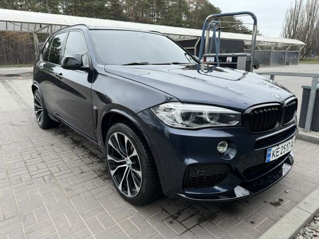 Синій БМВ Х5, об'ємом двигуна 3 л та пробігом 300 тис. км за 28700 $, фото 4 на Automoto.ua