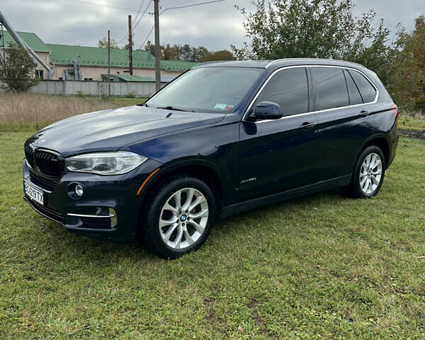 Синий БМВ Х5, объемом двигателя 2.99 л и пробегом 209 тыс. км за 25000 $, фото 1 на Automoto.ua