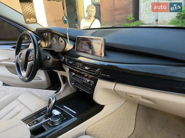 Синий БМВ Х5, объемом двигателя 3 л и пробегом 175 тыс. км за 23000 $, фото 16 на Automoto.ua