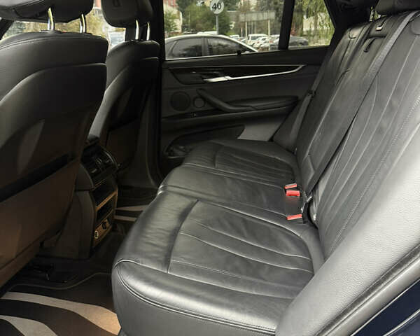 Синий БМВ Х5, объемом двигателя 2.98 л и пробегом 180 тыс. км за 24000 $, фото 21 на Automoto.ua