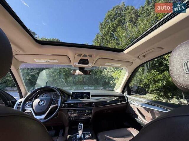 Синій БМВ Х5, об'ємом двигуна 3 л та пробігом 221 тис. км за 30000 $, фото 12 на Automoto.ua