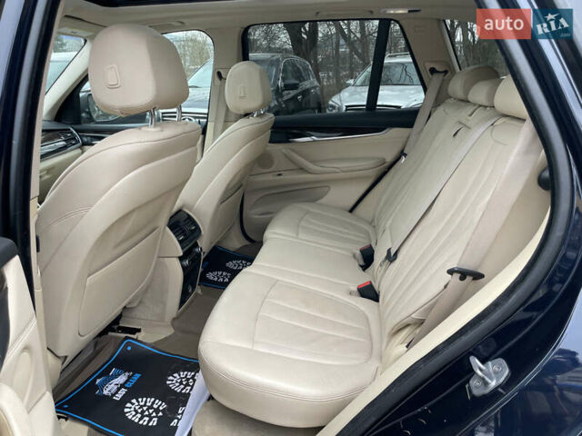Синій БМВ Х5, об'ємом двигуна 2.98 л та пробігом 263 тис. км за 16000 $, фото 5 на Automoto.ua