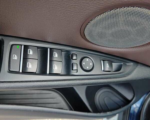 Синий БМВ Х5, объемом двигателя 3 л и пробегом 263 тыс. км за 23800 $, фото 43 на Automoto.ua