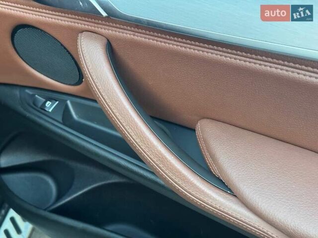 Синій БМВ Х5, об'ємом двигуна 3 л та пробігом 248 тис. км за 26000 $, фото 15 на Automoto.ua