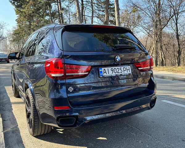 Синій БМВ Х5, об'ємом двигуна 2.98 л та пробігом 215 тис. км за 27000 $, фото 2 на Automoto.ua