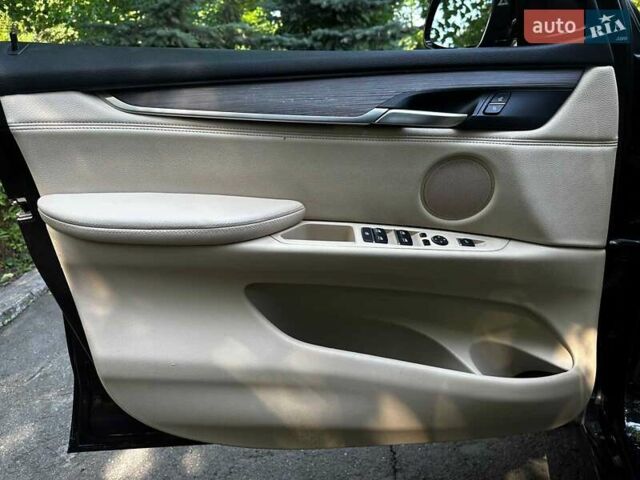 Синій БМВ Х5, об'ємом двигуна 3 л та пробігом 222 тис. км за 30990 $, фото 10 на Automoto.ua