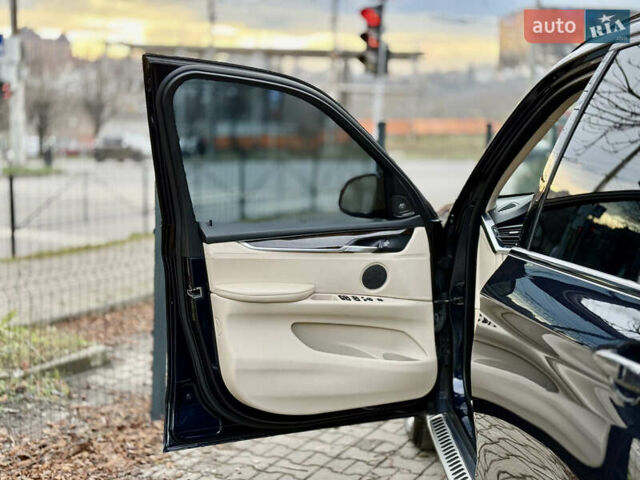 Синій БМВ Х5, об'ємом двигуна 2.99 л та пробігом 160 тис. км за 28500 $, фото 14 на Automoto.ua