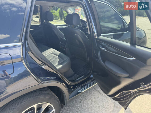 Синій БМВ Х5, об'ємом двигуна 2.99 л та пробігом 178 тис. км за 27000 $, фото 14 на Automoto.ua