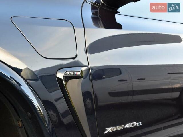 Синій БМВ Х5, об'ємом двигуна 2 л та пробігом 188 тис. км за 29900 $, фото 13 на Automoto.ua