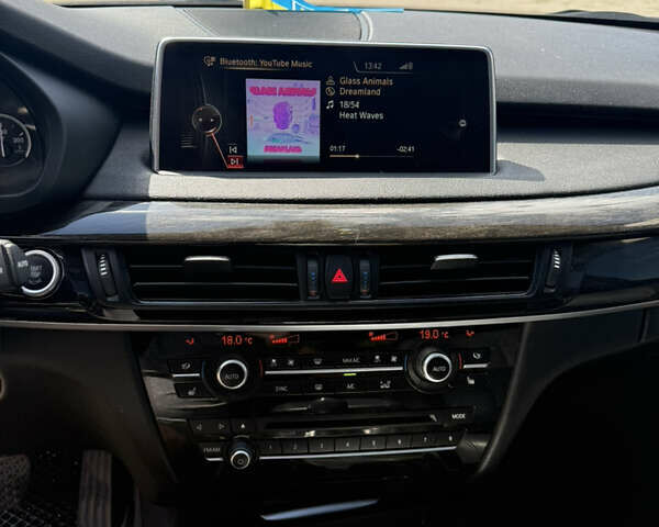 Синій БМВ Х5, об'ємом двигуна 2.99 л та пробігом 178 тис. км за 27000 $, фото 11 на Automoto.ua