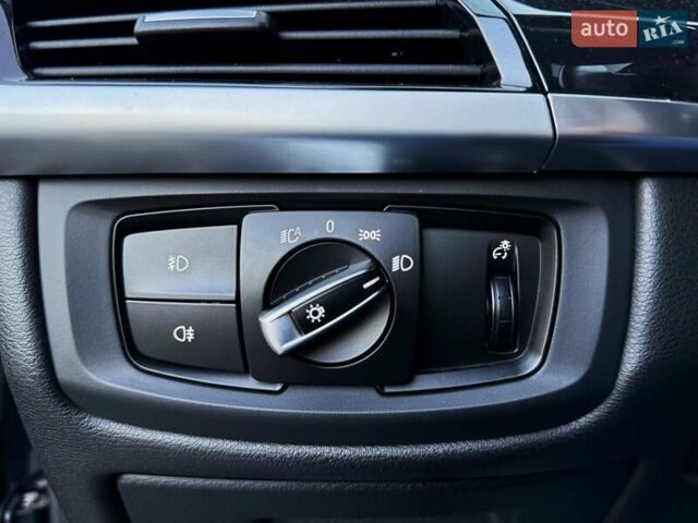 Синій БМВ Х5, об'ємом двигуна 2.99 л та пробігом 170 тис. км за 38499 $, фото 43 на Automoto.ua