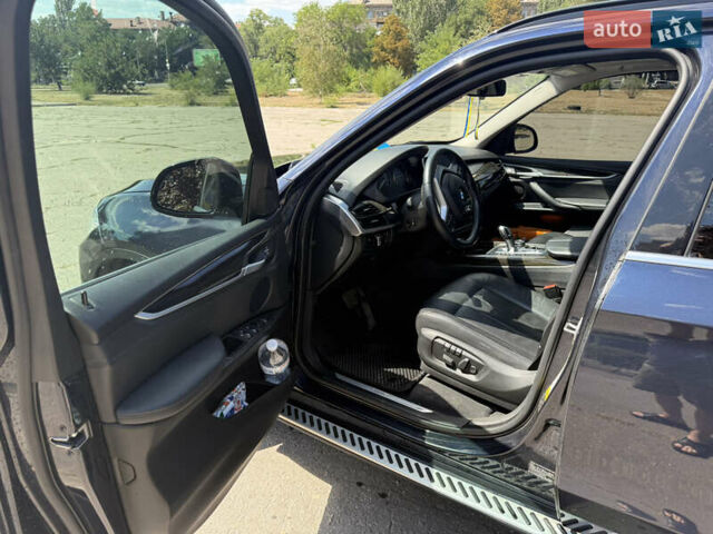 Синій БМВ Х5, об'ємом двигуна 2.99 л та пробігом 178 тис. км за 27000 $, фото 8 на Automoto.ua