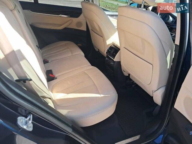 Синій БМВ Х5, об'ємом двигуна 2.98 л та пробігом 116 тис. км за 32000 $, фото 17 на Automoto.ua