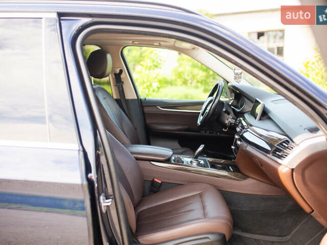 БМВ Х5 2015 в Тернополе на Automoto.ua Синий БМВ Х5, объемом двигателя 2.99 л и пробегом 280 тыс. км за 27000 $, фото 21 на Automoto.ua