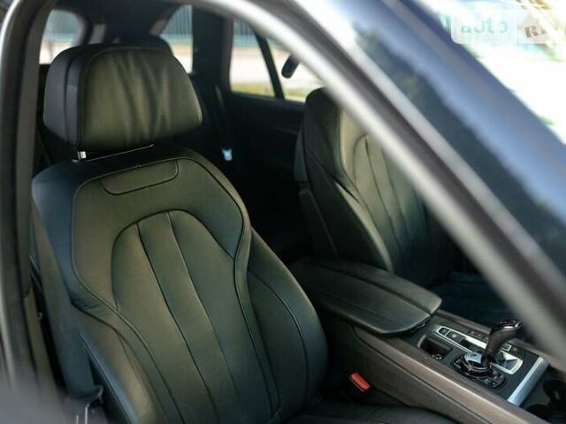 Синій БМВ Х5, об'ємом двигуна 2.99 л та пробігом 217 тис. км за 36500 $, фото 7 на Automoto.ua