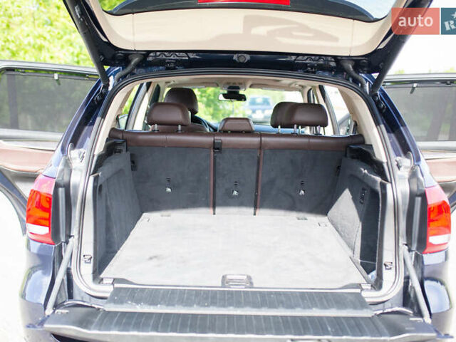 БМВ Х5 2015 в Тернополе на Automoto.ua Синий БМВ Х5, объемом двигателя 2.99 л и пробегом 280 тыс. км за 27000 $, фото 8 на Automoto.ua