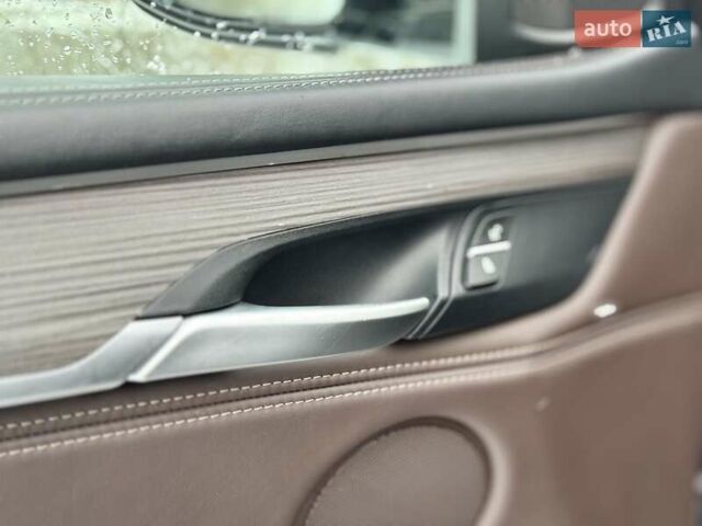 Синий БМВ Х5, объемом двигателя 3 л и пробегом 164 тыс. км за 27700 $, фото 45 на Automoto.ua