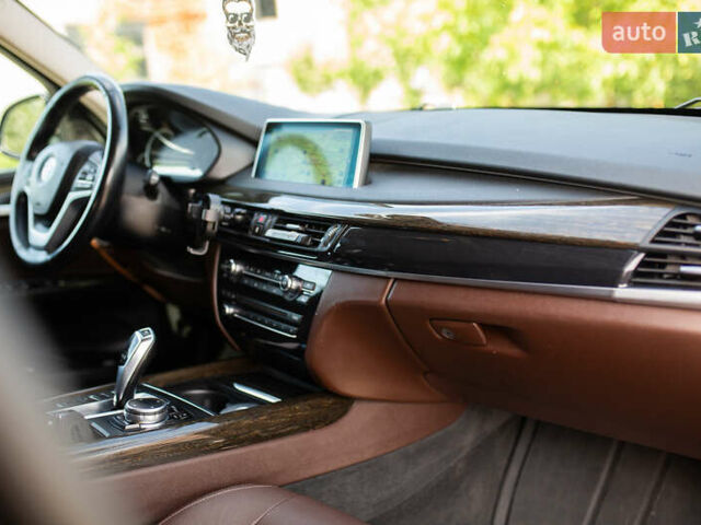 БМВ Х5 2015 в Тернополе на Automoto.ua Синий БМВ Х5, объемом двигателя 2.99 л и пробегом 280 тыс. км за 27000 $, фото 18 на Automoto.ua