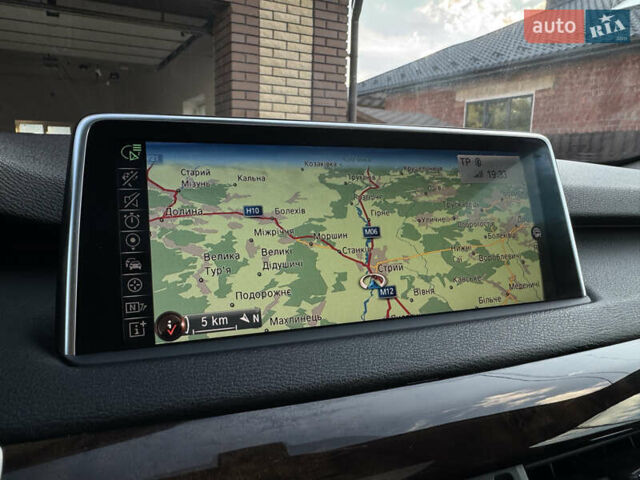 Синий БМВ Х5, объемом двигателя 2.99 л и пробегом 228 тыс. км за 27000 $, фото 13 на Automoto.ua