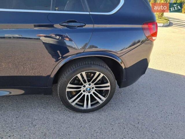 Синій БМВ Х5, об'ємом двигуна 2.98 л та пробігом 116 тис. км за 32000 $, фото 11 на Automoto.ua