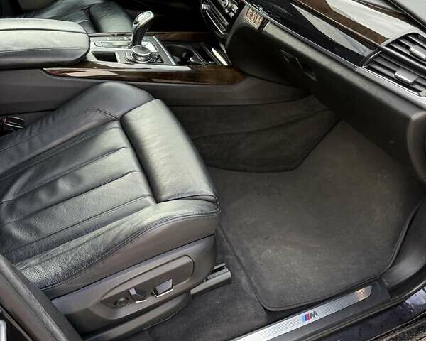 Синий БМВ Х5, объемом двигателя 2.99 л и пробегом 184 тыс. км за 27500 $, фото 18 на Automoto.ua