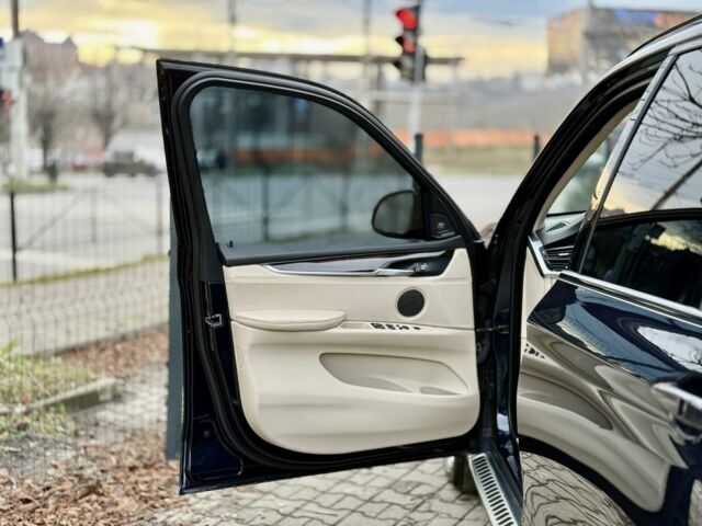 Синий БМВ Х5, объемом двигателя 3 л и пробегом 160 тыс. км за 28500 $, фото 14 на Automoto.ua