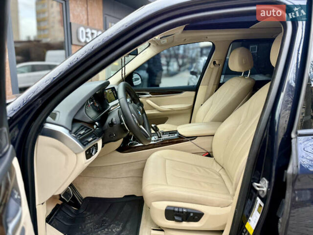 Синій БМВ Х5, об'ємом двигуна 2.99 л та пробігом 160 тис. км за 28500 $, фото 15 на Automoto.ua
