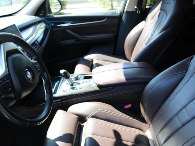 Синій БМВ Х5, об'ємом двигуна 3 л та пробігом 73 тис. км за 4000 $, фото 8 на Automoto.ua