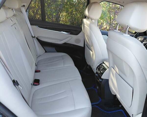 Синій БМВ Х5, об'ємом двигуна 2.98 л та пробігом 260 тис. км за 26600 $, фото 44 на Automoto.ua