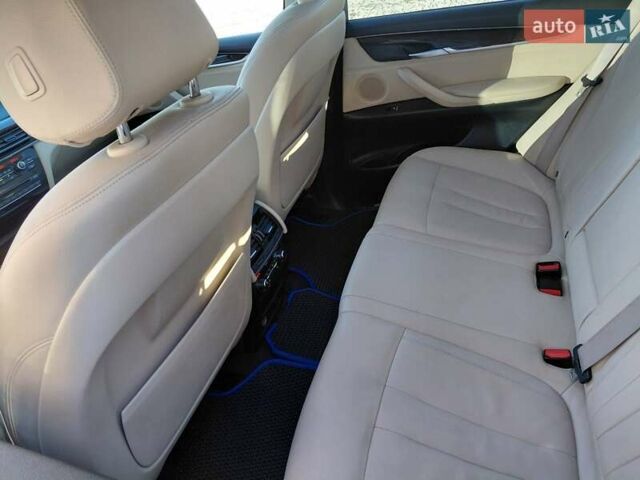 Синій БМВ Х5, об'ємом двигуна 2.98 л та пробігом 260 тис. км за 26600 $, фото 48 на Automoto.ua