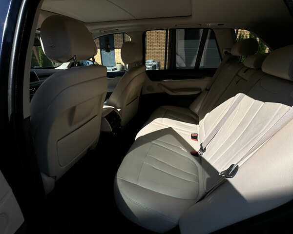 Синий БМВ Х5, объемом двигателя 2.98 л и пробегом 161 тыс. км за 23500 $, фото 9 на Automoto.ua