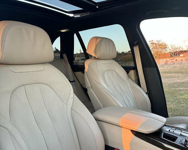 Синий БМВ Х5, объемом двигателя 2 л и пробегом 80 тыс. км за 35500 $, фото 19 на Automoto.ua