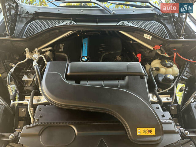 Синий БМВ Х5, объемом двигателя 2 л и пробегом 80 тыс. км за 35500 $, фото 32 на Automoto.ua