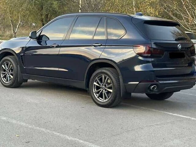 Синий БМВ Х5, объемом двигателя 2 л и пробегом 110 тыс. км за 20000 $, фото 4 на Automoto.ua