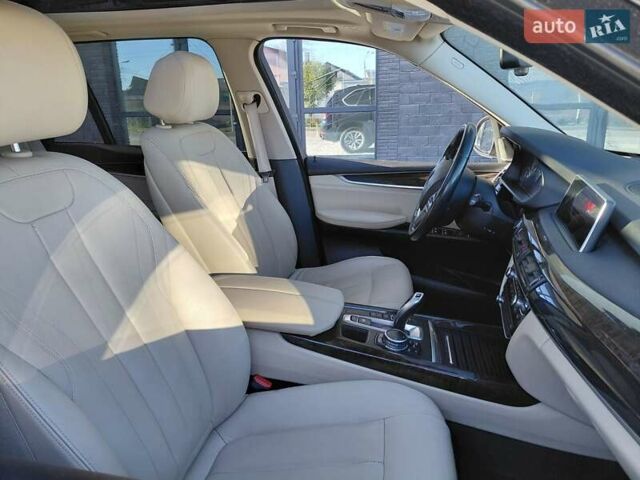 Синій БМВ Х5, об'ємом двигуна 2.98 л та пробігом 260 тис. км за 26600 $, фото 17 на Automoto.ua