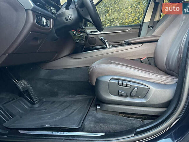 Синий БМВ Х5, объемом двигателя 2 л и пробегом 115 тыс. км за 24000 $, фото 12 на Automoto.ua