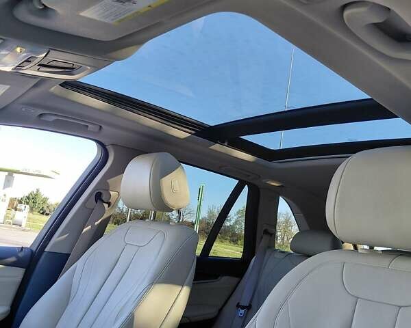 Синій БМВ Х5, об'ємом двигуна 2.98 л та пробігом 260 тис. км за 26600 $, фото 33 на Automoto.ua